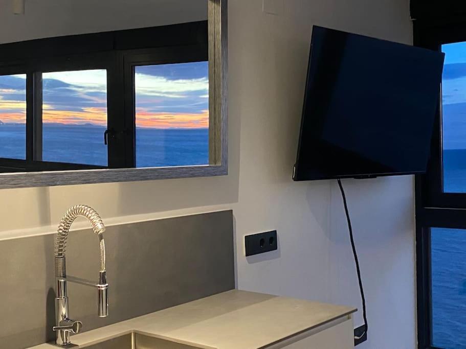 Estupendo Apartamento En Planta 23 Primera Linea Benidorm Kültér fotó