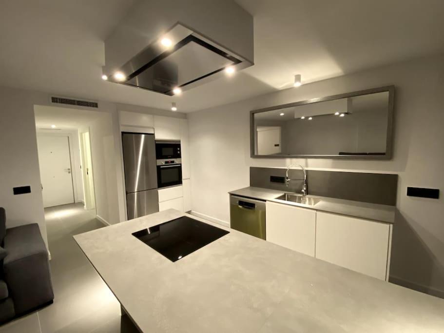 Estupendo Apartamento En Planta 23 Primera Linea Benidorm Kültér fotó